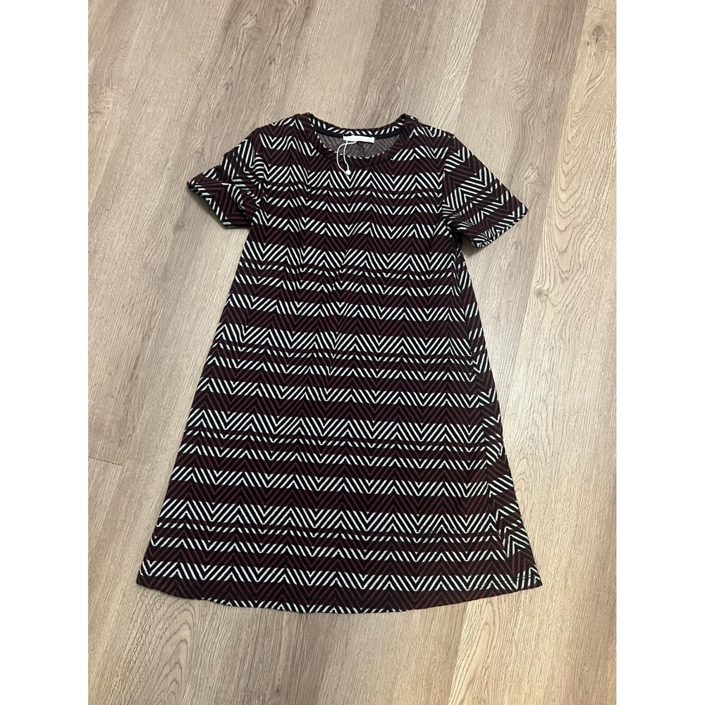 Zara Trafaluc Chevron Shift Dress Burgundy Black White Geometric Knit Small